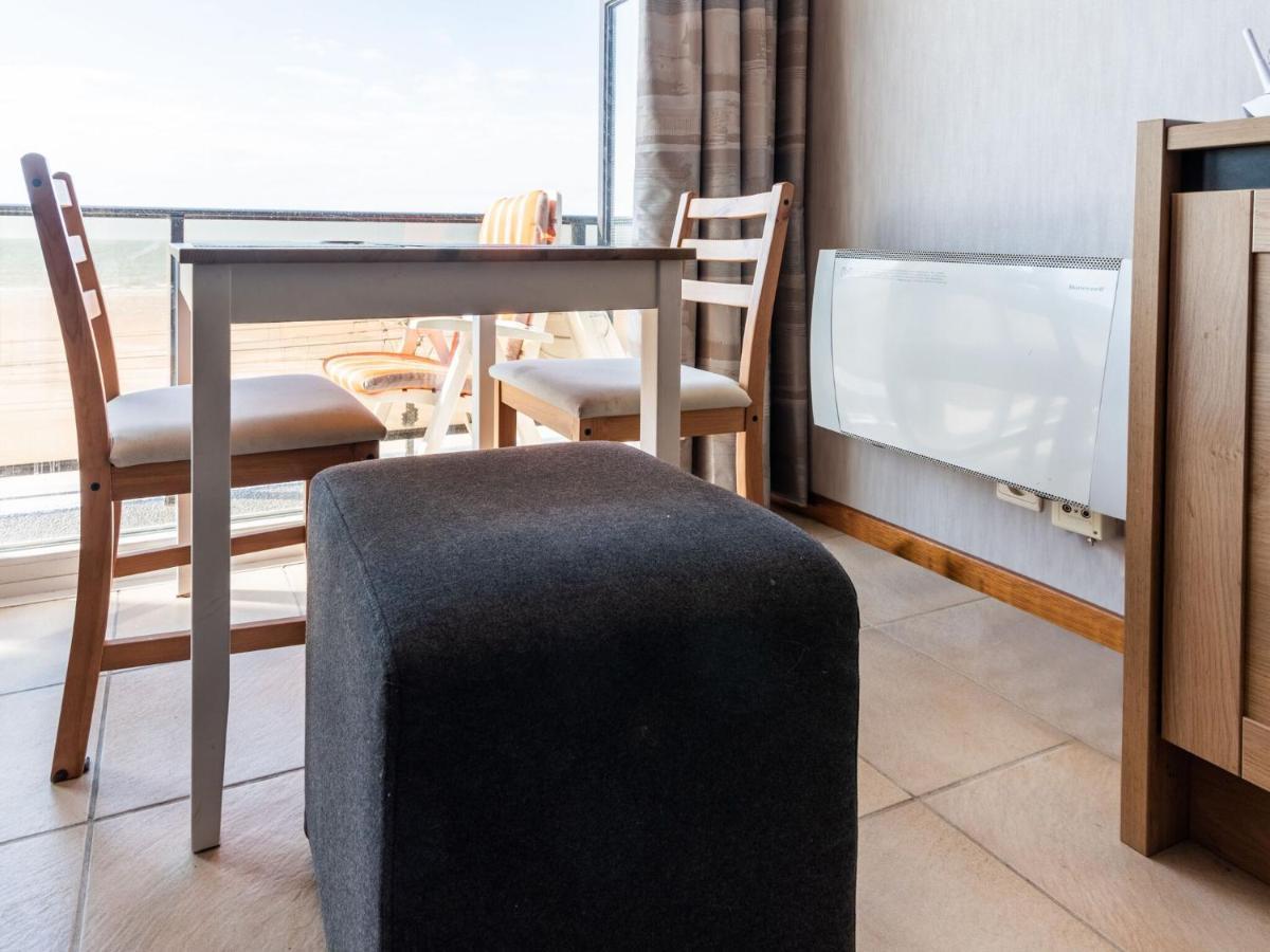 Contemporary Apartment In Oostende With Balcony ภายนอก รูปภาพ