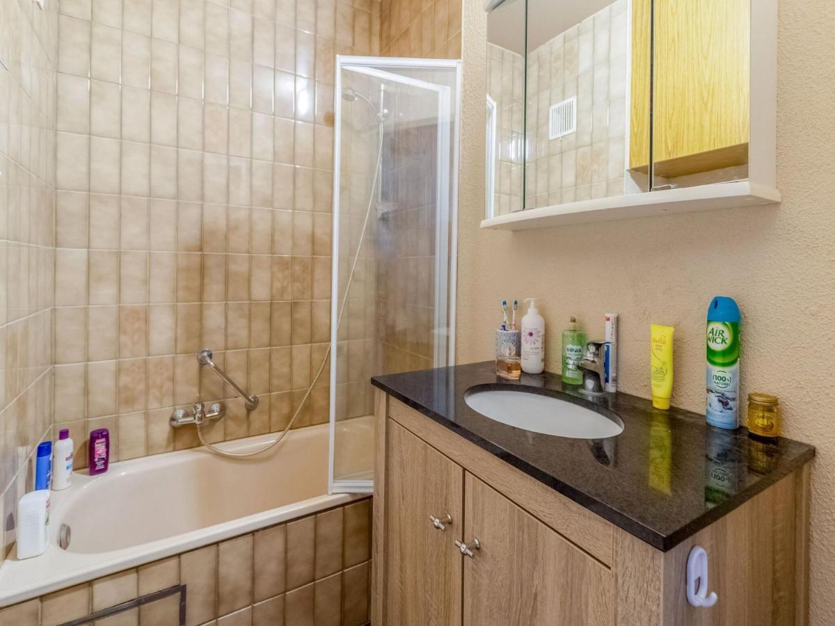 Contemporary Apartment In Oostende With Balcony ภายนอก รูปภาพ