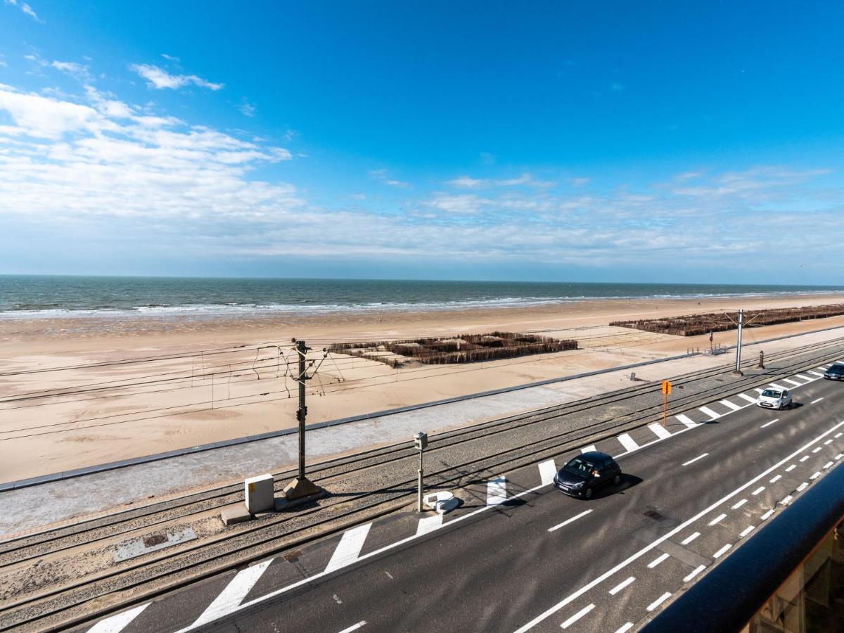 Contemporary Apartment In Oostende With Balcony ภายนอก รูปภาพ